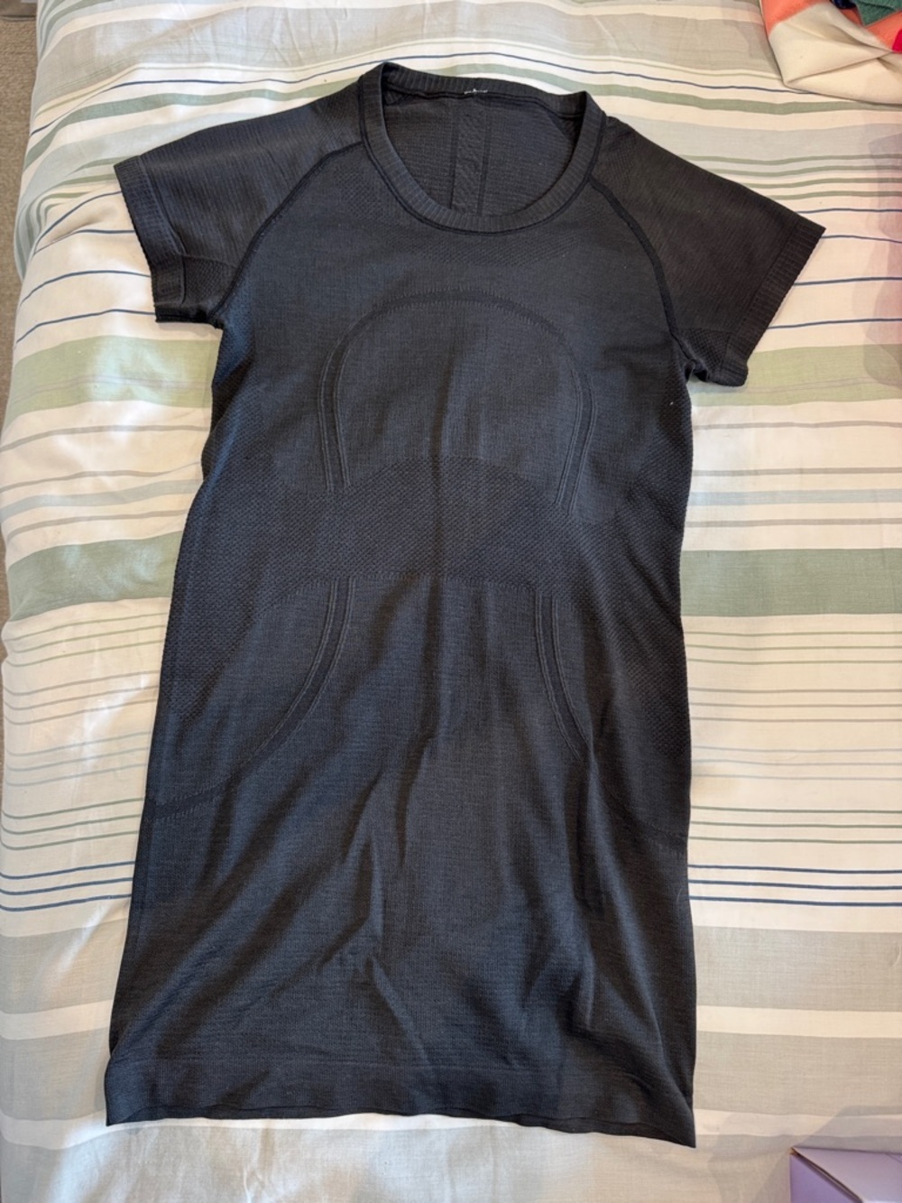 Lululemon swiftly shirt